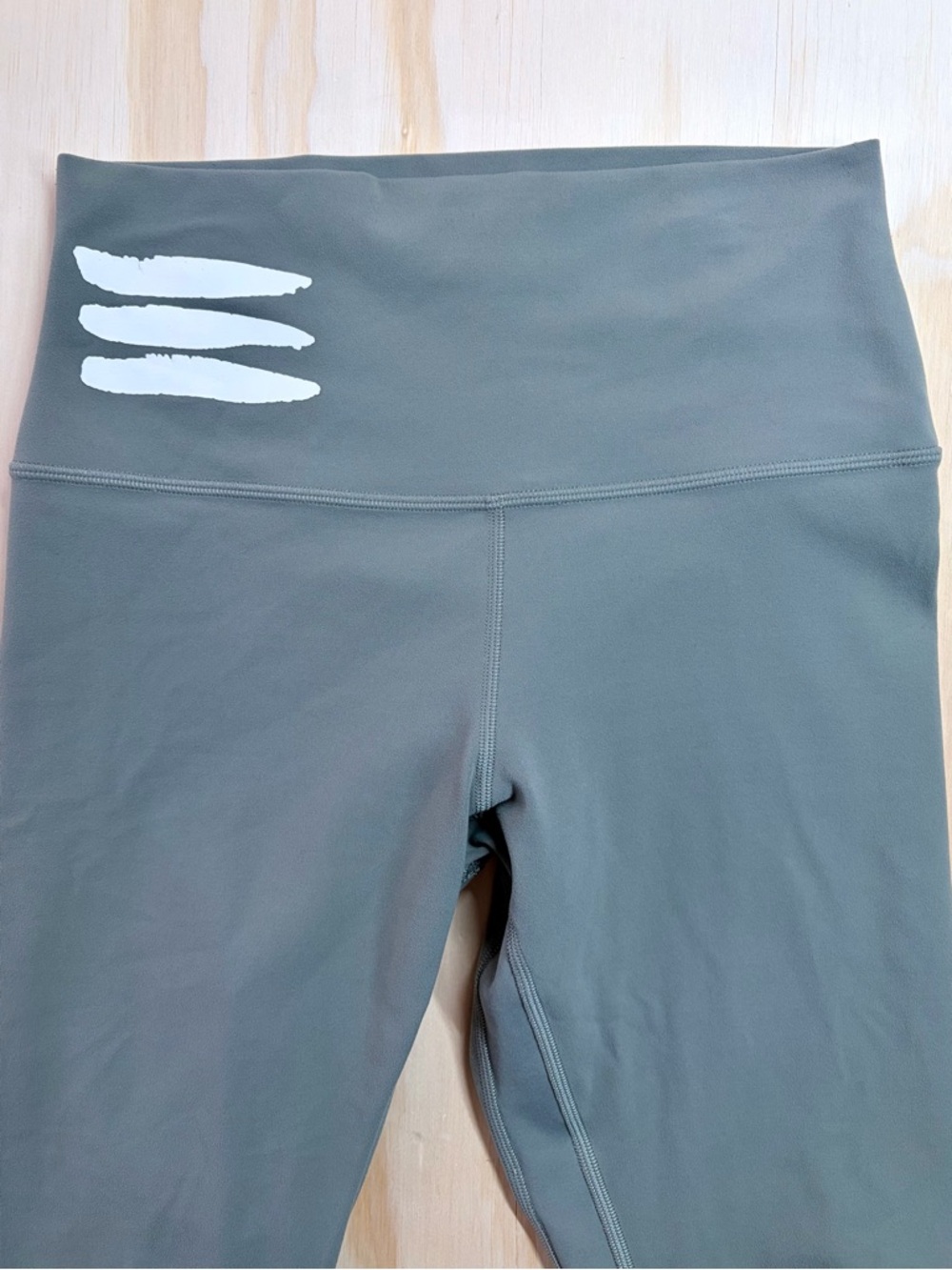 Lululemon 28" Align HR Glow Up Iron Blue 6 - Picture 2 of 11